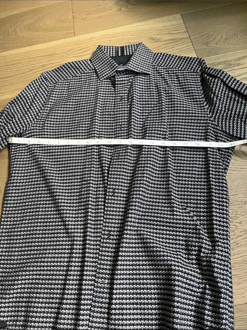 Robert Graham Patterned Button-Up Shirt - Picture 12 of 12